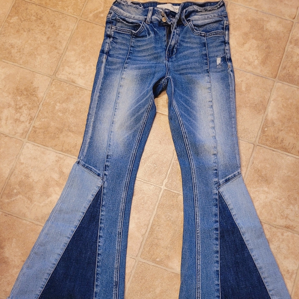 Buckle Flare Jeans